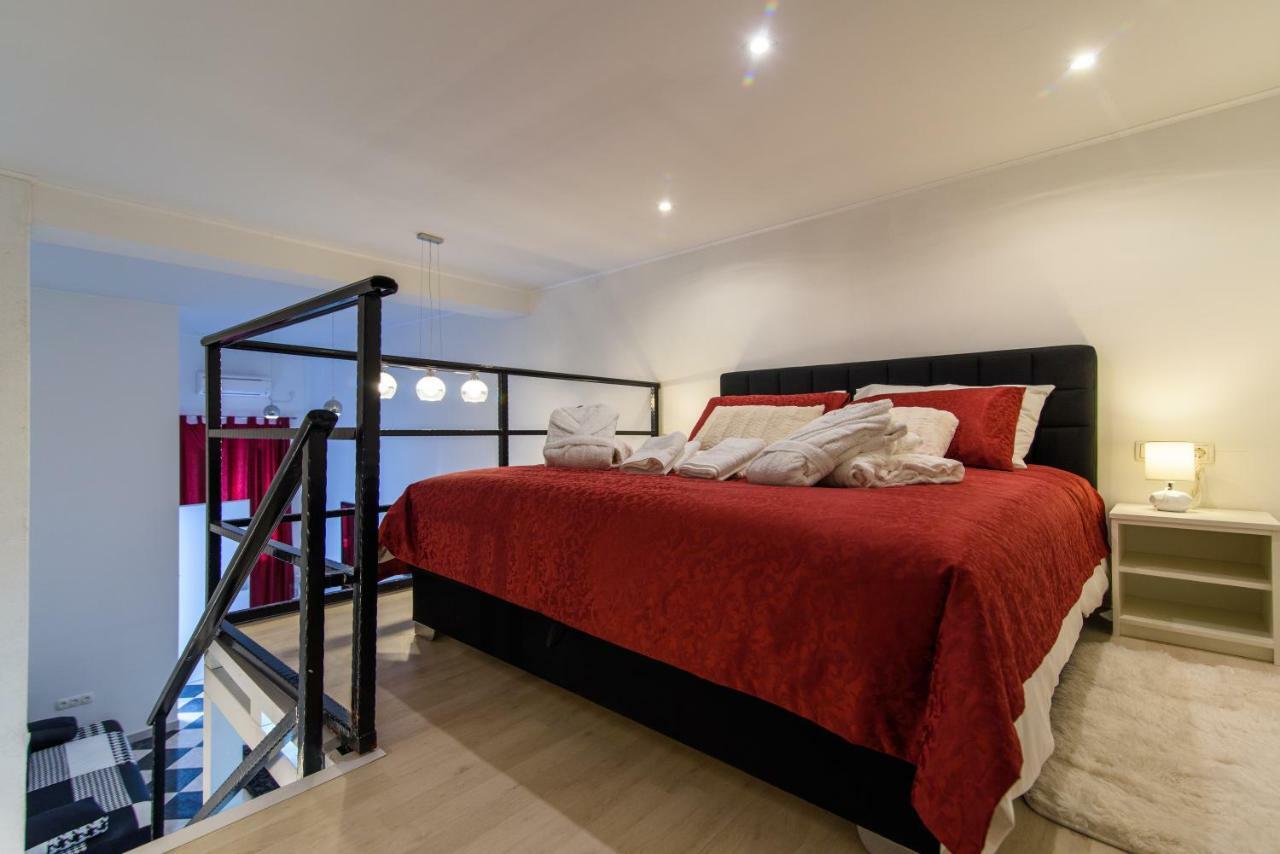 Studio Apartman Rea Trogir Exterior photo